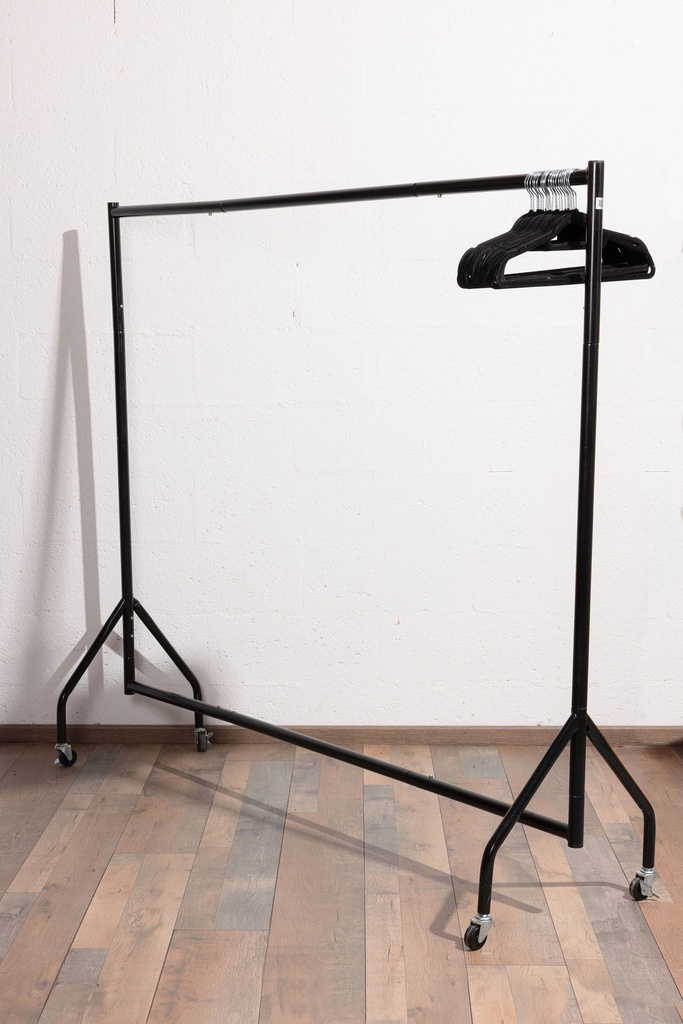 Vestiaire roulant + 55 cintres